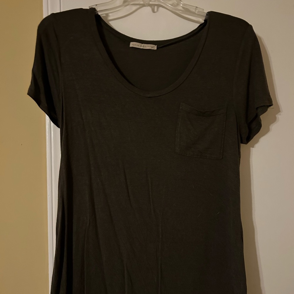 Olive green top with frocket